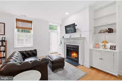 301 G Street NE #3, Washington, DC 20002 - Photo 3