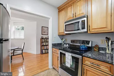 301 G Street NE #3, Washington, DC 20002 - Photo 9