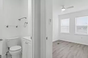 1028 Kenyon St NW, Washington, DC 20010 - Photo 7