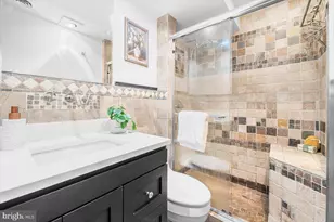 1338 Vermont Ave NW, Washington, DC 20005 - Photo 9