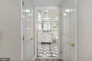 915 E St NW, Washington, DC 20004 - Photo 17