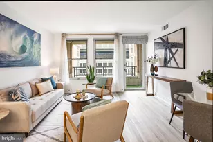 915 E St NW, Washington, DC 20004 - Photo 3