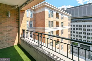 915 E St NW, Washington, DC 20004 - Photo 3