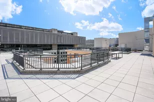 915 E St NW, Washington, DC 20004 - Photo 31