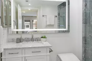 915 E St NW, Washington, DC 20004 - Photo 17