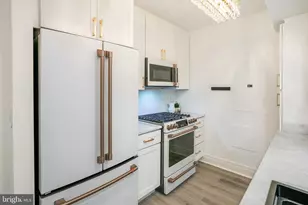 915 E St NW, Washington, DC 20004 - Photo 11