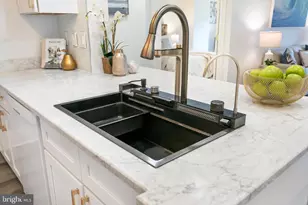 915 E St NW, Washington, DC 20004 - Photo 9