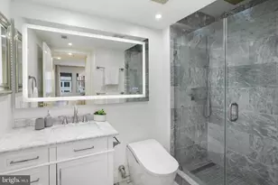 915 E St NW, Washington, DC 20004 - Photo 19