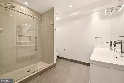1023 16th Street NE #B, Washington, DC 20002 - Photo 19