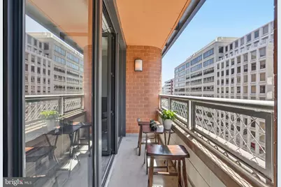 631 D Street NW #633, Washington, DC 20004 - Photo 25