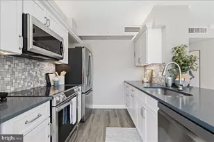 631 D Street NW, Washington, DC 20004 - Photo 15