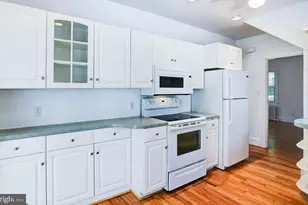 4633 Asbury Pl NW, Washington, DC 20016 - Photo 7