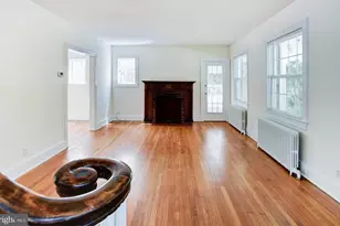 4633 Asbury Pl NW, Washington, DC 20016 - Photo 3