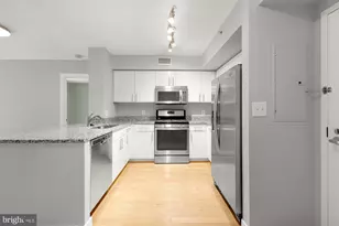 1000 New Jersey Ave SE, Washington, DC 20003 - Photo 7