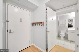 1000 New Jersey Ave SE, Washington, DC 20003 - Photo 5