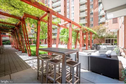 1000 New Jersey Avenue SE #728, Washington, DC 20003 - Photo 27