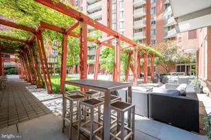 1000 New Jersey Ave SE, Washington, DC 20003 - Photo 27