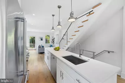 401 11th Street SE, Washington, DC 20003 - Photo 9