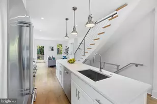 401 11th St SE, Washington, DC 20003 - Photo 9