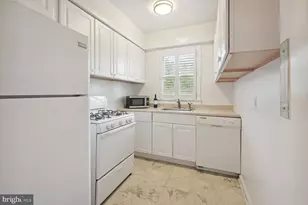 2500 Q St NW, Washington, DC 20007 - Photo 9