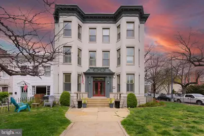 424 E Capitol Street NE #3, Washington, DC 20003 - Photo 1