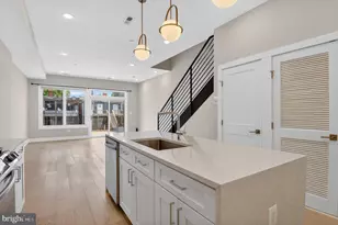 217 20th St NE, Washington, DC 20002 - Photo 7