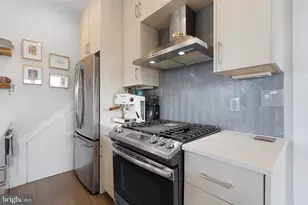 653 Irving St NW, Washington, DC 20010 - Photo 9
