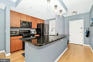 1117 10th St NW, Washington, DC 20001 - Photo 9