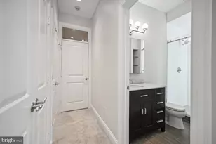 1832 Swann St NW, Washington, DC 20009 - Photo 15