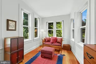 301 12th St SE, Washington, DC 20003 - Photo 31