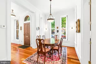 301 12th St SE, Washington, DC 20003 - Photo 11