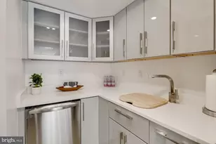 1275 25th St NW, Washington, DC 20037 - Photo 11