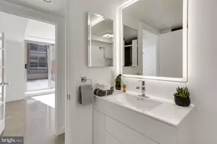 1275 25th St NW, Washington, DC 20037 - Photo 21