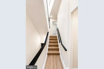 406 15th Street SE #B, Washington, DC 20003 - Photo 7