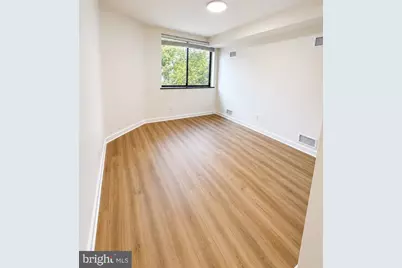 406 15th Street SE #B, Washington, DC 20003 - Photo 11