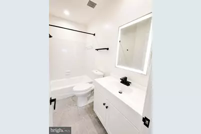 406 15th Street SE #B, Washington, DC 20003 - Photo 17