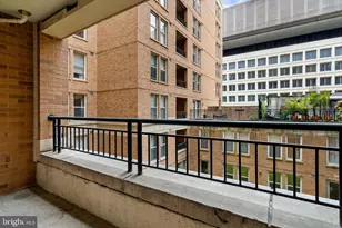 915 E St NW, Washington, DC 20004 - Photo 11