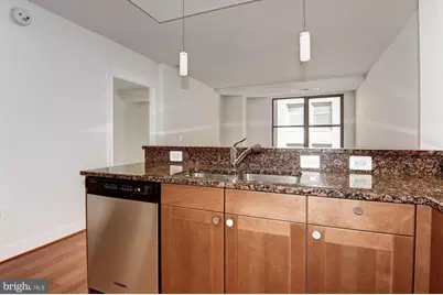 2425 L NW #635, Washington, DC 20037 - Photo 7