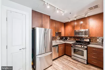 301 Massachusetts Avenue NW #103, Washington, DC 20001 - Photo 9