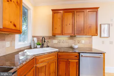 4457 Macarthur Boulevard NW, Washington, DC 20007 - Photo 11