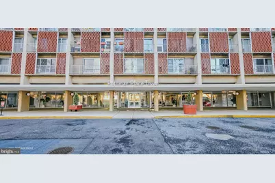 800 4th Street SW #S402, Washington, DC 20024 - Photo 3