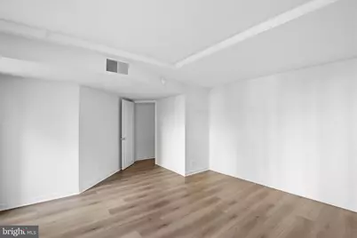 1099 22nd Street NW #106, Washington, DC 20037 - Photo 7