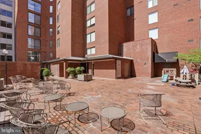 1099 22nd Street NW #106, Washington, DC 20037 - Photo 19