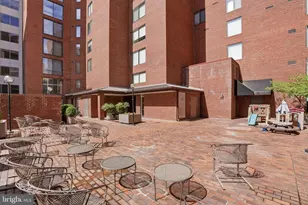 1099 22nd Street NW, Washington, DC 20037 - Photo 19