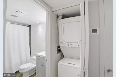 1099 22nd Street NW #106, Washington, DC 20037 - Photo 15