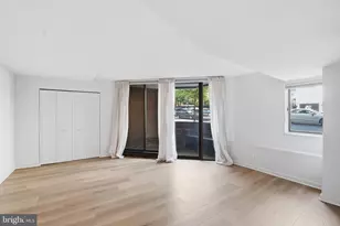 1099 22nd Street NW, Washington, DC 20037 - Photo 5