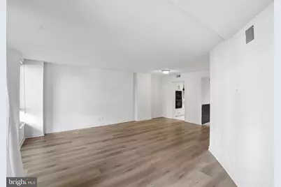 1099 22nd Street NW #106, Washington, DC 20037 - Photo 11