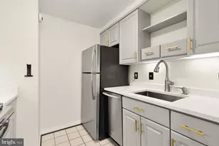 2114 N St NW, Washington, DC 20037 - Photo 17