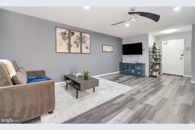 5112 Macarthur Boulevard NW #209, Washington, DC 20016 - Photo 5