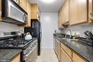 5112 MacArthur Blvd NW, Washington, DC 20016 - Photo 9